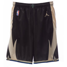 Bucks Statement Swingman Short