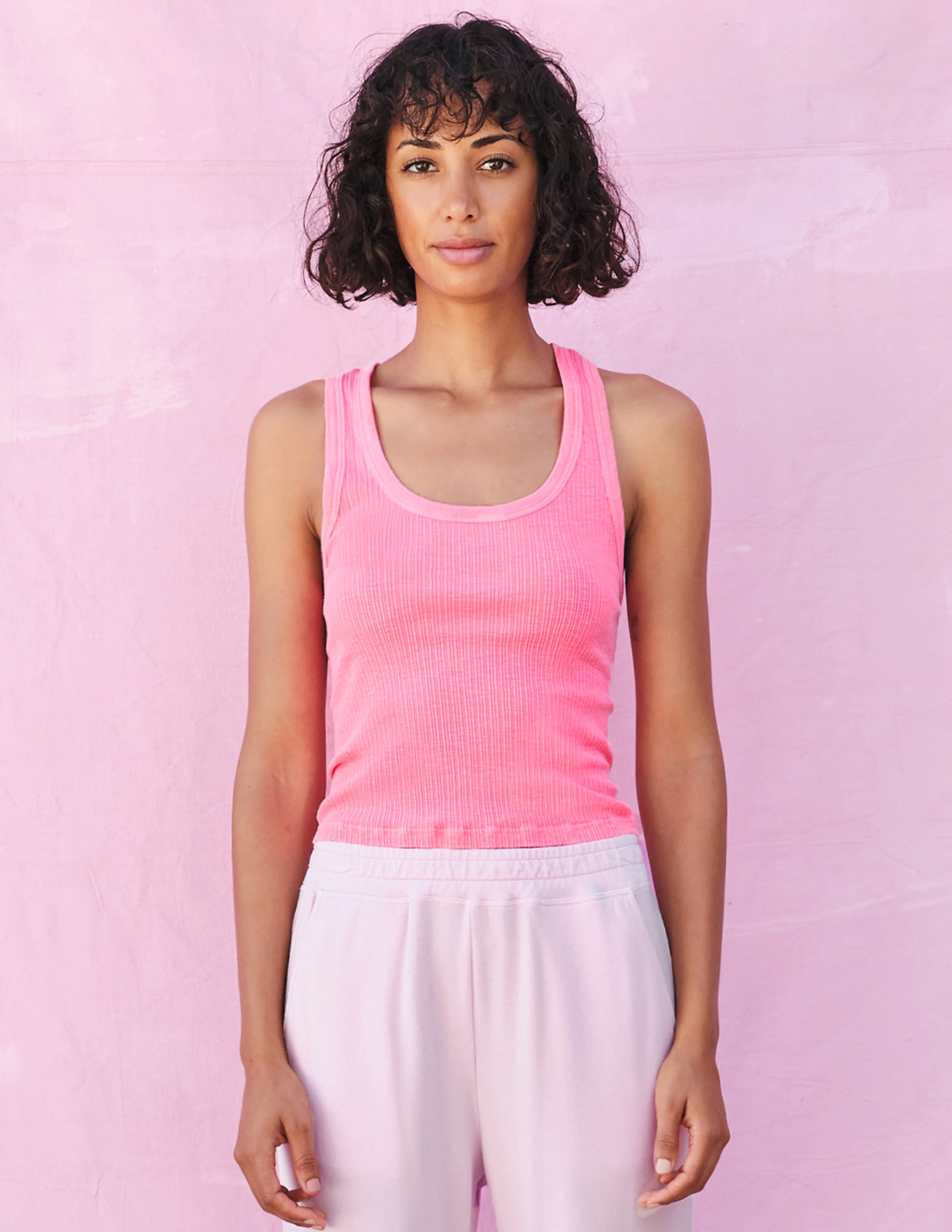 Scoopneck Crop Tank